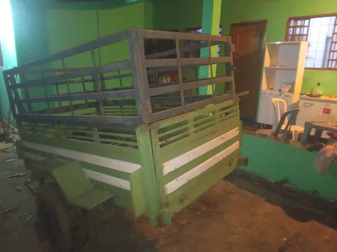 Carretinha desapego 2500.