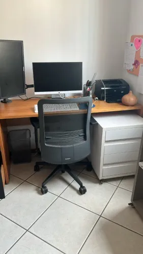 Mesa de escritório - Madeira maciça