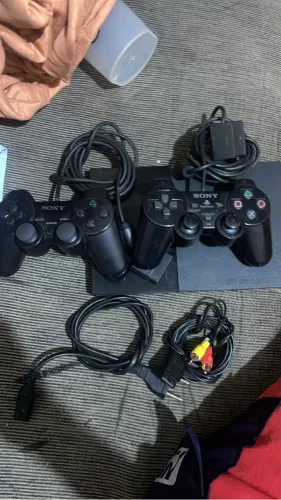 Play 2 , 2 controles
