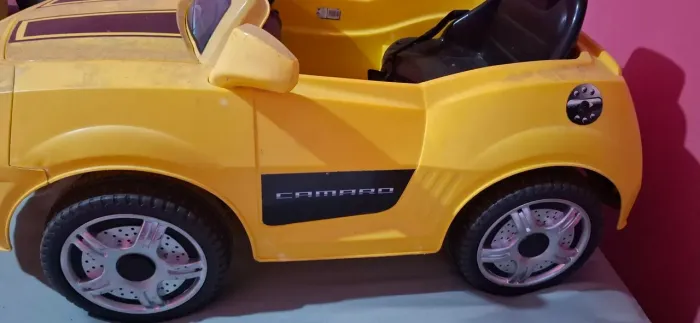 Carro elétrico infantil CAMARO