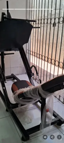 VENDO MAQUINAS DE MUSCULAÇÃO/ACADEMIA