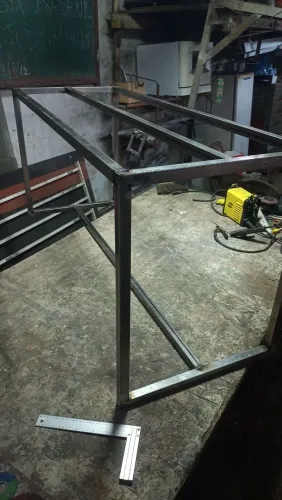 Vaga freelancer serralheiro de ferro