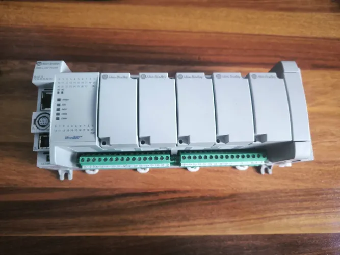 Micro850 2080-LC50-48QBB