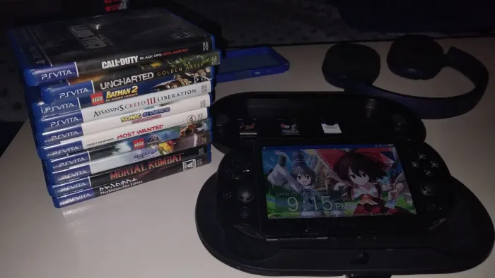 PS Vita Slim + 10 Jogos Originais + Case | Excelente Estado 