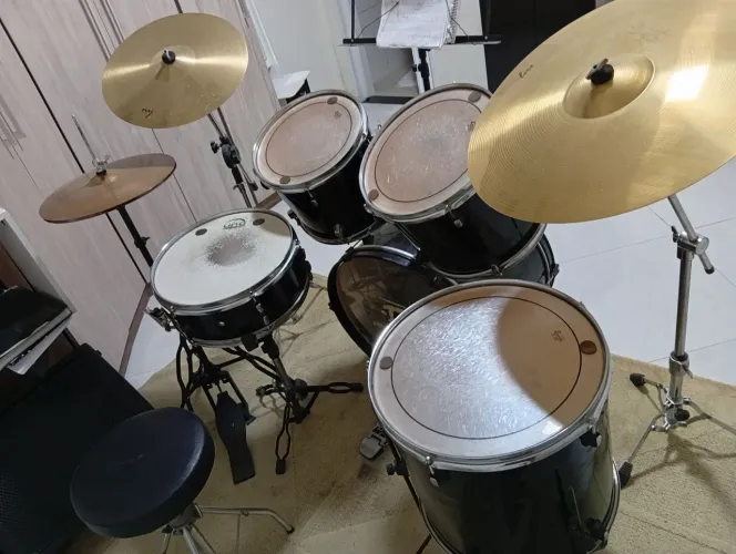 Vende-se Bateria acustica