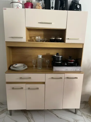 Armário semi novo