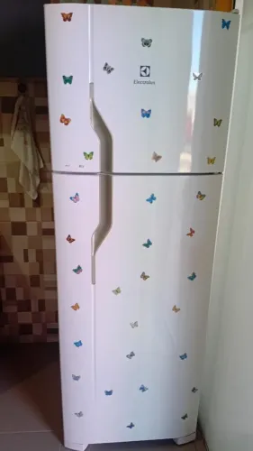 GELADEIRA ELETROLUX DC44 - Atenção! veja os detalhes na d