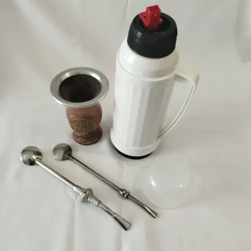 Kit Chimarrão Completo: Cuia Artesanal + Térmica Aladdin + 2 Bombas