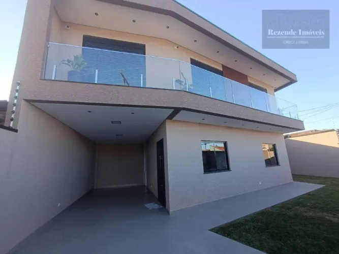 Sobrado com 3 dormitórios à venda, 163 m² por R$ 1.350.000,00 - Boqueirão - Araucária/PR