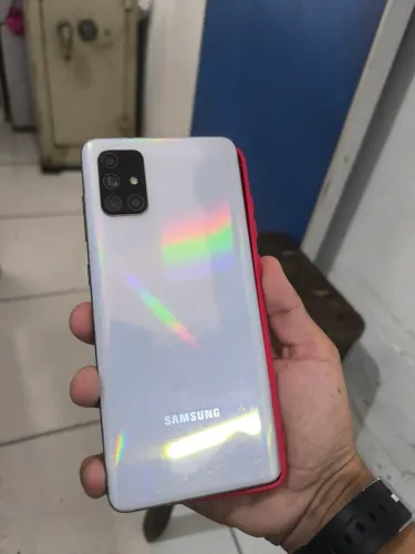 Celular barato 250 A71
