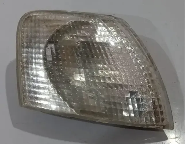 Pisca Seta Dianteira Direita Passat Cristal 1996 - 2000 
