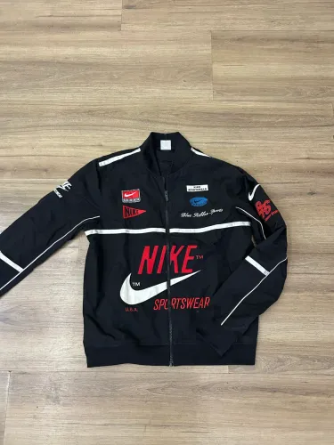 Jaqueta bomber Nike