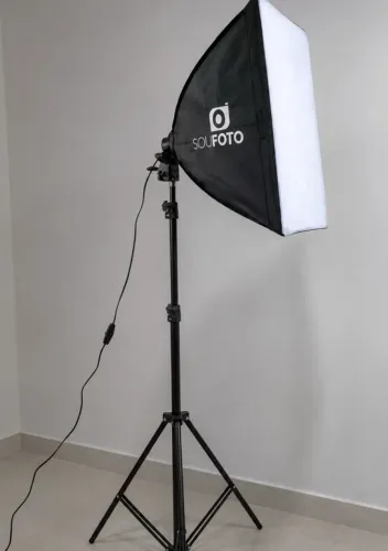 Softbox 40x40 + tripé de 2 metros