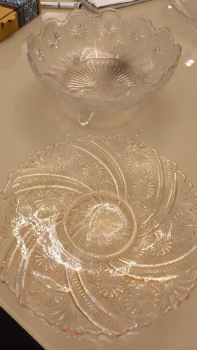 Fruteira Centro de Mesa Vintage em Vidro Rosado Trabalhado 22,5 cm