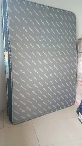 Colchão de Molas Ensacadas Umaflex Essencial (Casal) - Excelente Estado