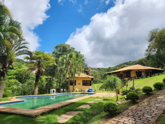 Venda - CASA EM CONDOMINIO - Retiro do Chale NOVA LIMA MG