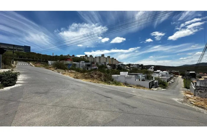 VENDO: Terreno medindo 9x25,50=229,50 m²