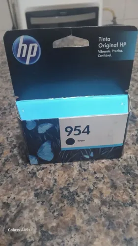 Cartucho de impressora HP novo sem uso ,Aceito pix valor 100