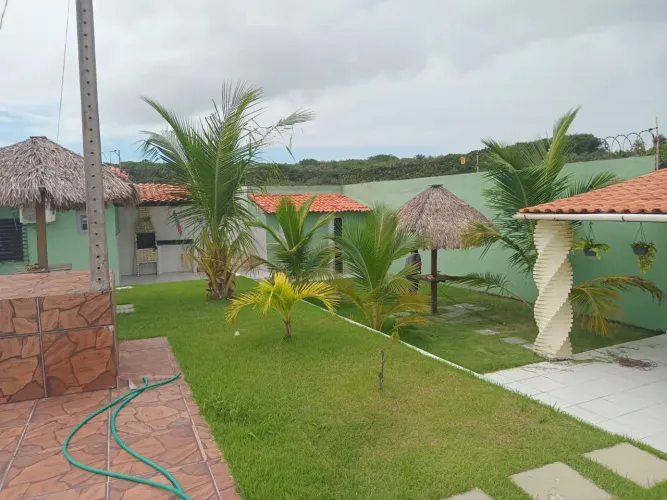 PRAIA DE PANAQUATIRA: Casa a venda a 400m da beira da praia São Luís-MA