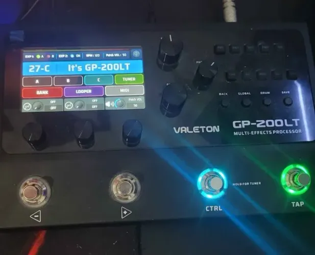 Pedaleira Valeton GP 200LT