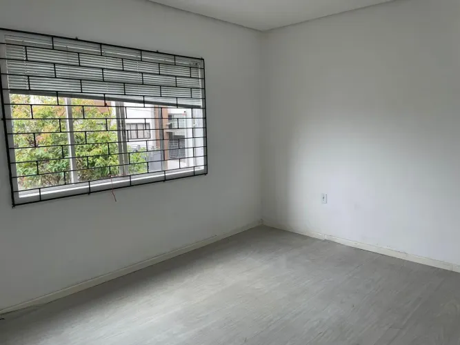 Casa comercial em Lages Centro