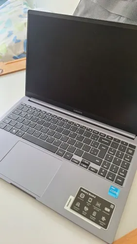 Notebook Samsung Galaxy Book4 Core I3