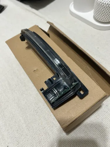 Seta do retrovisor direito Audi q3 2013-2019