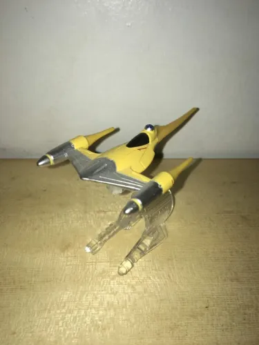 NABOO STARFIGHTER STAR WARS HOT WHEELS