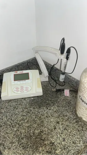 PHMETRO DE BANCADA MODELO ONESENSE PH 2500 COM ELETRODO (MARTE CIENTÍFICA)