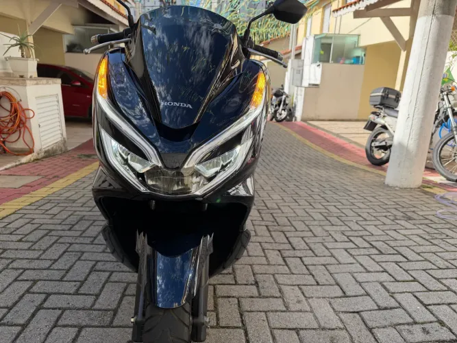 Pcx dlx 150 moto de alta qualidade revisão em concessionária baixo km