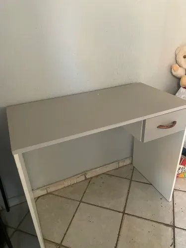 Mesinha escrivaninha 