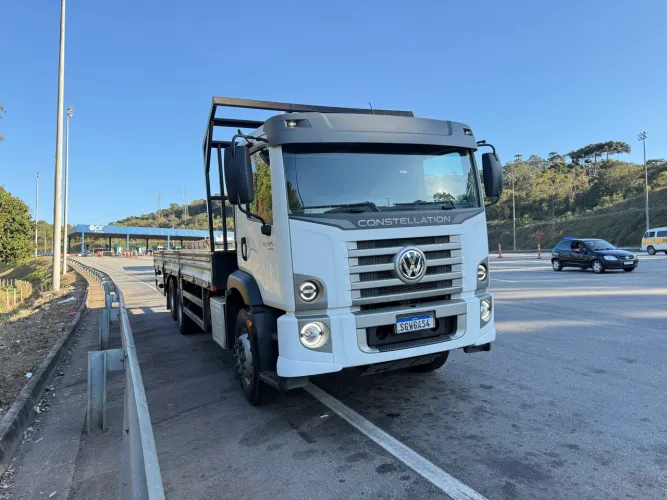 Vw 26260 2024 6x2 vendo no chassis ou com carroceria 