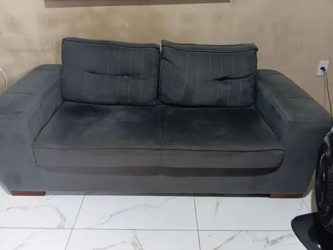 Sofá 3 lugares e quadro lindíssimo de 1.20