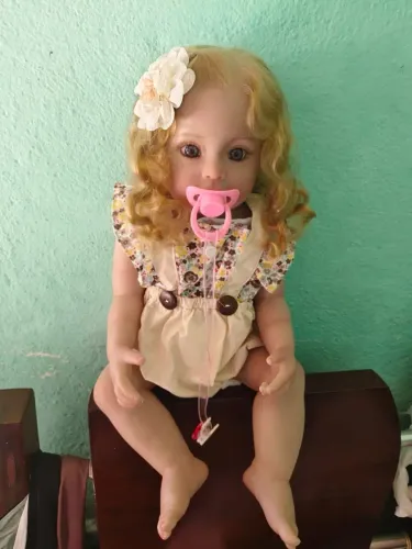 Bebê reborn loira nova