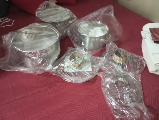 Vendo 3 panelas em aço inox