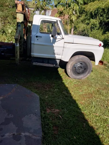 Caminhão munk 86 FORD F1000 - Motor MWM 229