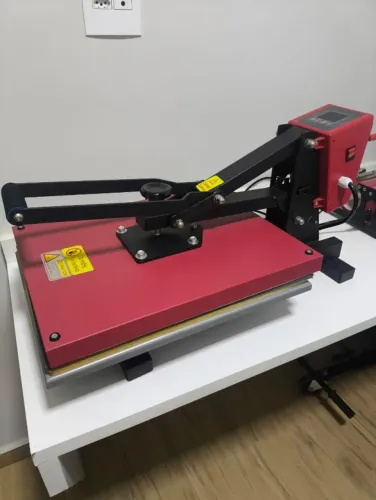 Prensa plana Mecolour 40x50 com gaveta deslizante