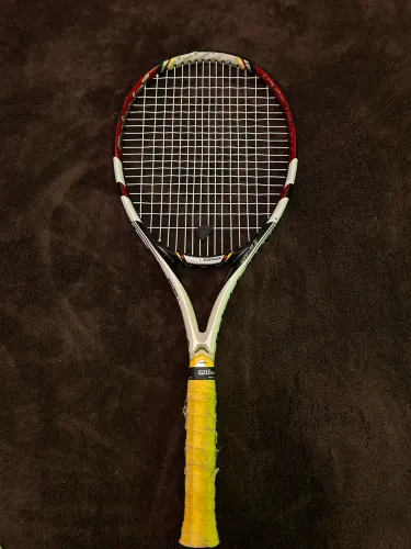 Raquete de Tênis Babolat Drive Z - Edição Roland Garros (275g)