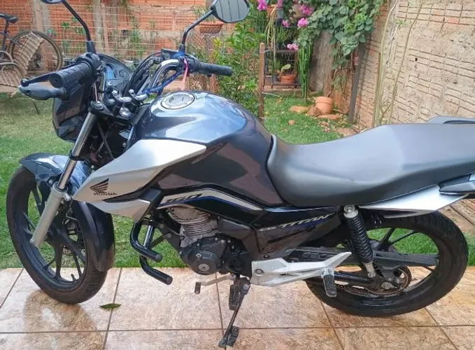Vende Honda CG 160 Titan 2021
