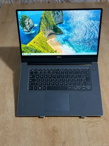 Dell Inspiron 7560 | Core i7 | Geforce 940mx 4gb | 8gb RAM | 240 SSD