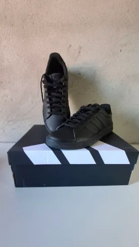 Tênis Adidas Preto novo! 