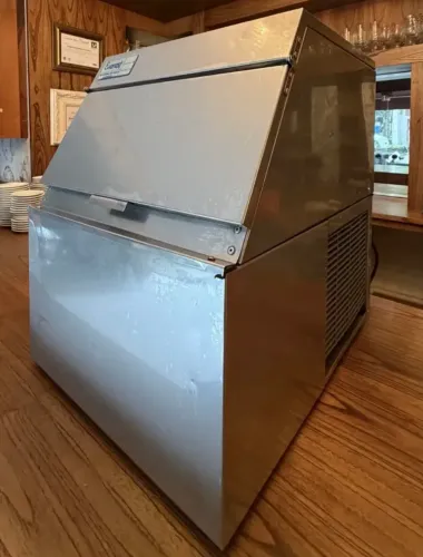 Máquina de fazer gelo  