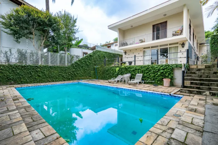 Casa para venda em Vila Ida com 5 quartos, sendo 3 suítes, 378m²