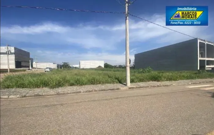 Terreno à venda, 1649 m² por R$ 2.400.000 - Éden - Sorocaba/SP