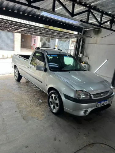 Ford Courier 1.6 L/ 1.6 Flex 2001