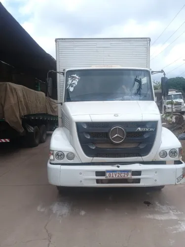 Caminhão Mercedes 2324