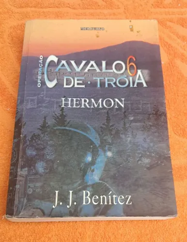 Livro "Operação Cavalo de Tróia 6 - Hermon" de J.J Benitez.
