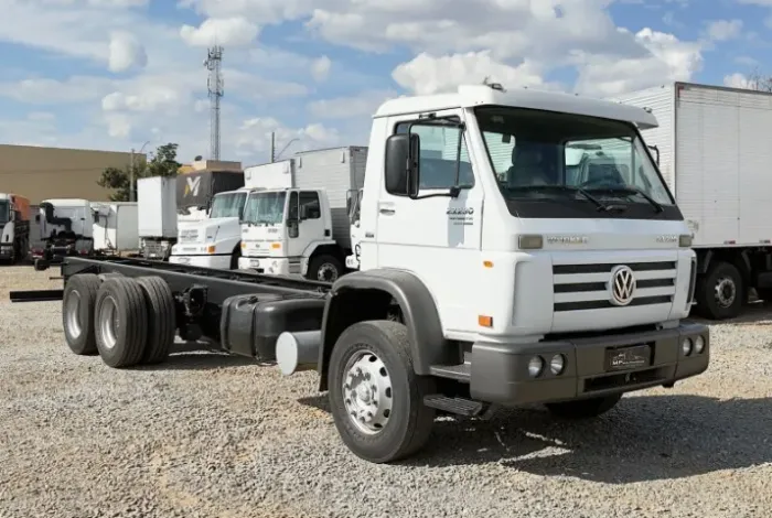 VOLKSWAGEN 23230 ANO 2014