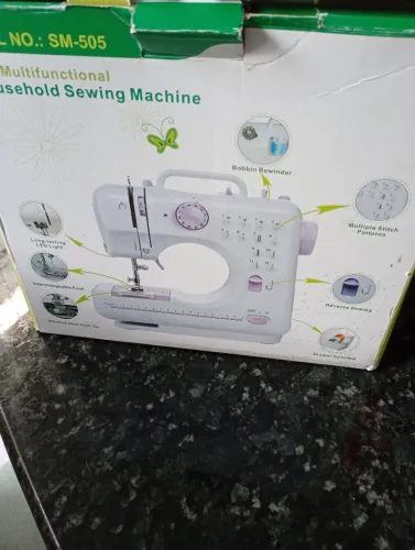 Vendo máquina de costura