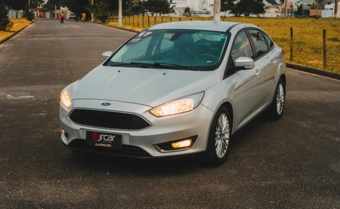 Ford Focus Fastback Se/se Plus 2.0 Flex Aut. 2017